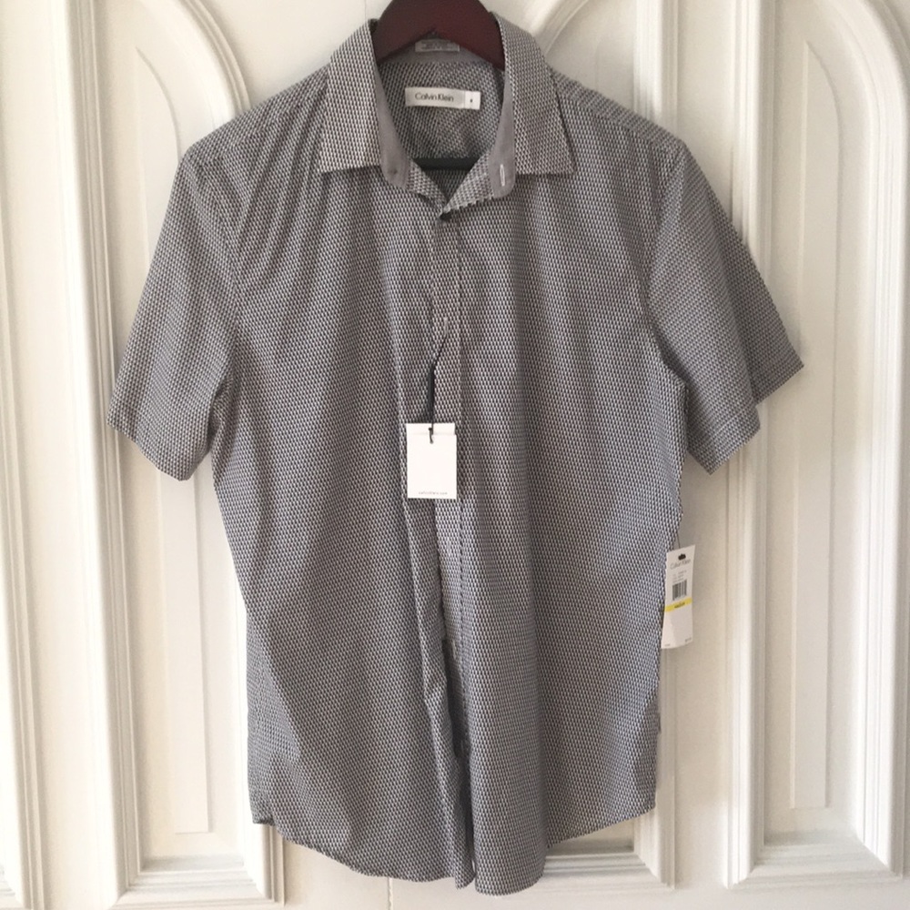 Calvin Klein button up short sleeve shirt